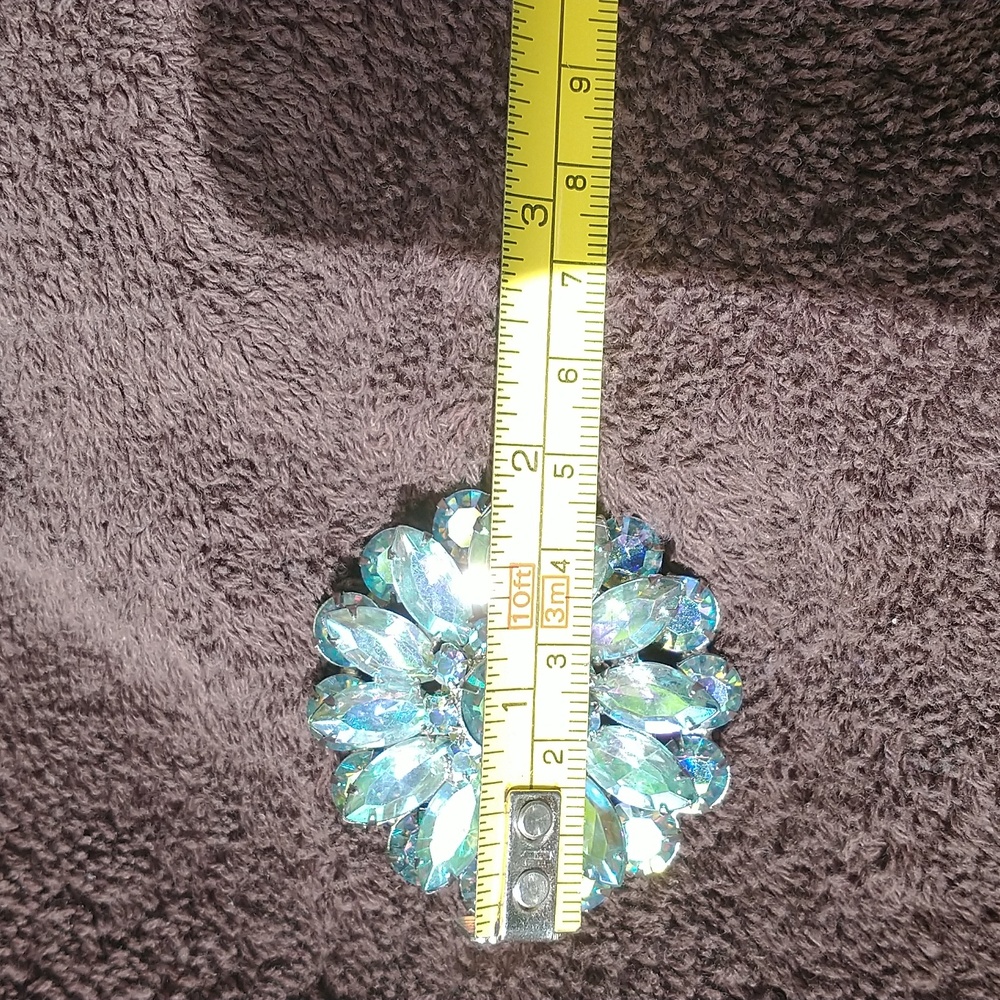 Vintage rhinestone brooch - Picture 9 of 10